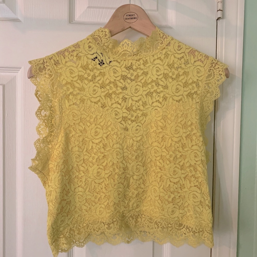 BeBe ALL LACE Yellow Slightly Cropped Top